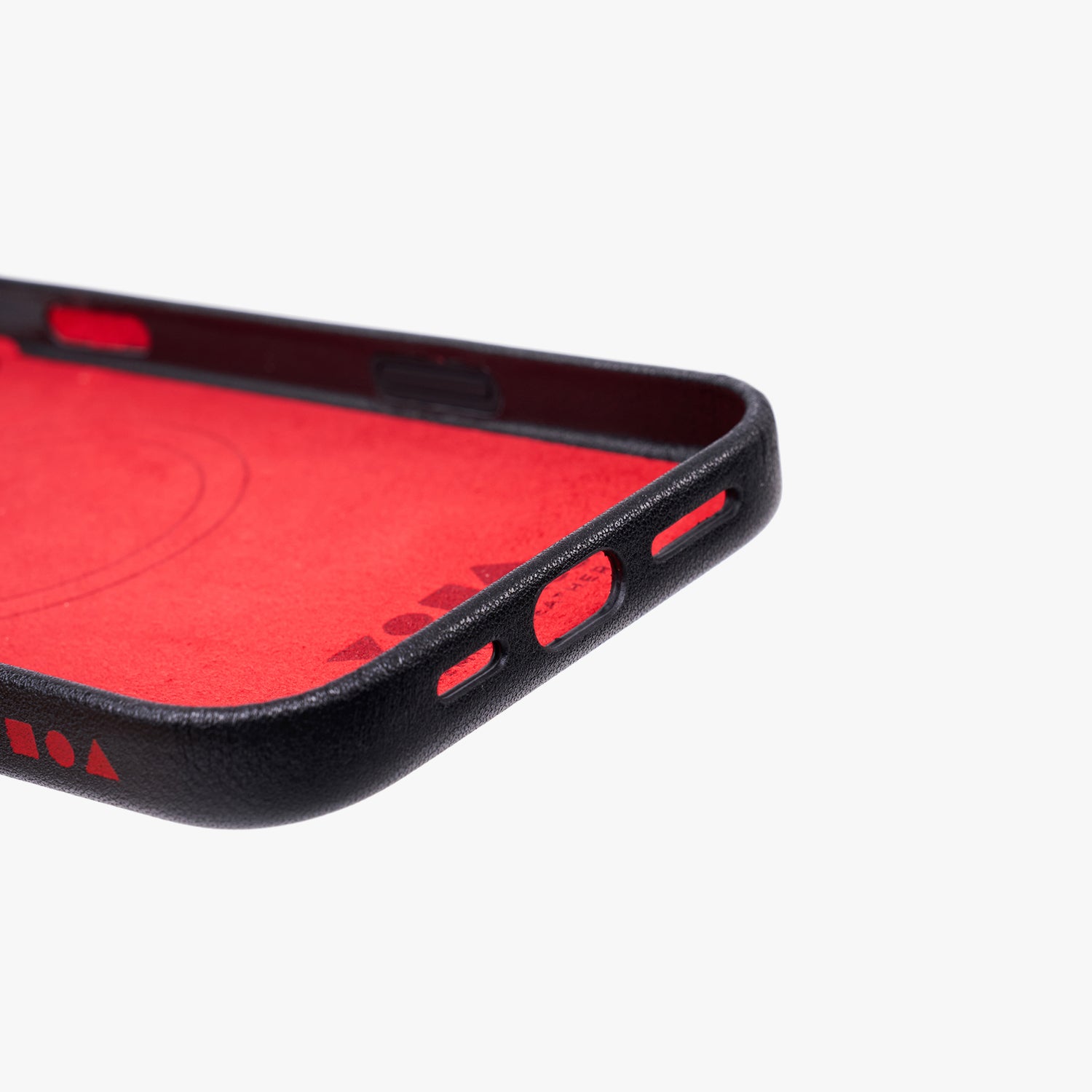 iPhone 16 Pro Max MagSafe Leather Case