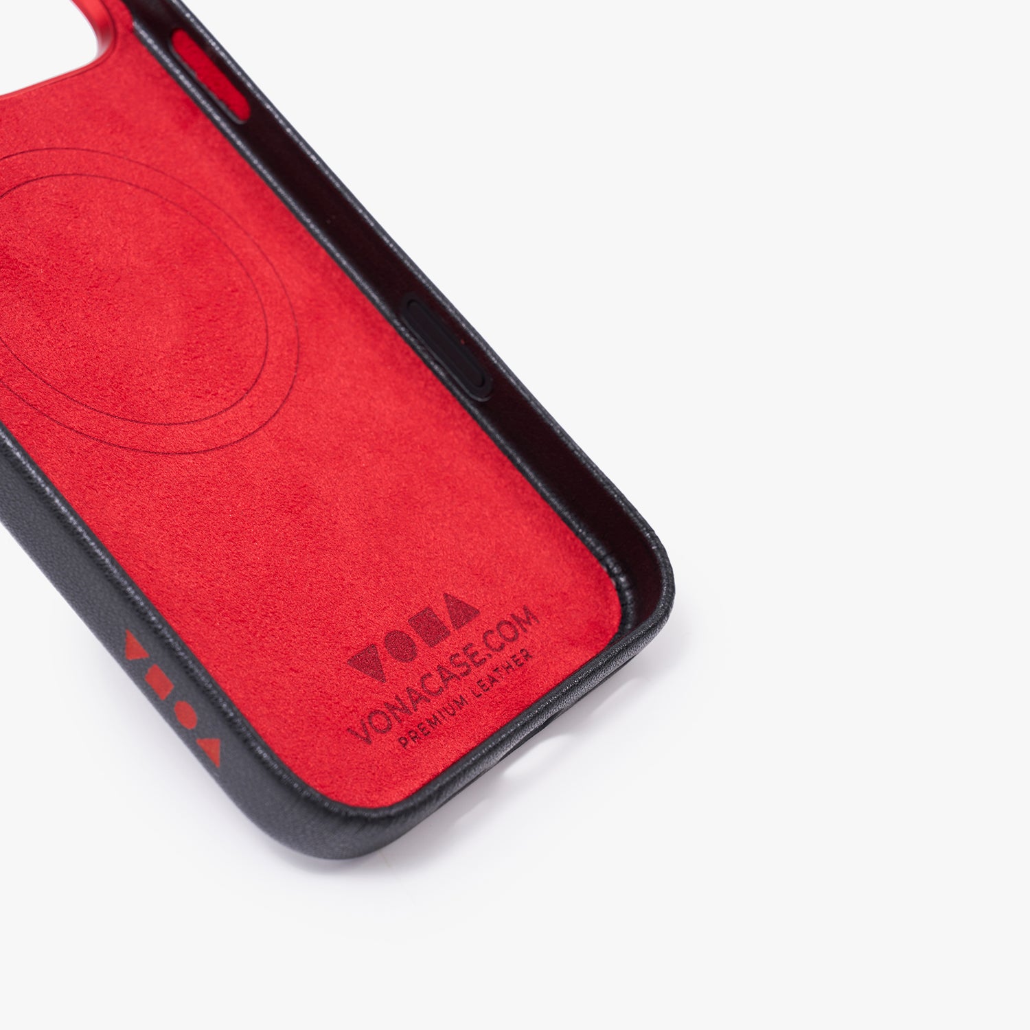 iPhone 16 Pro Max MagSafe Leather Case