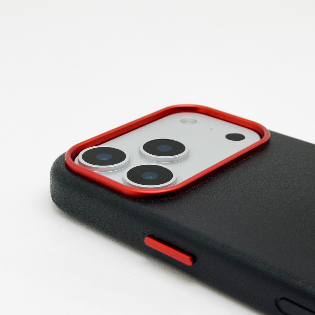iPhone 17 Pro MagSafe Leather Case